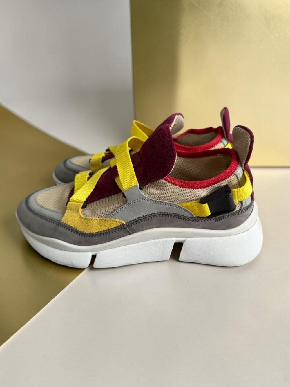 CHLOE Women’s Colorblock Sneakers Size 37 / US 7